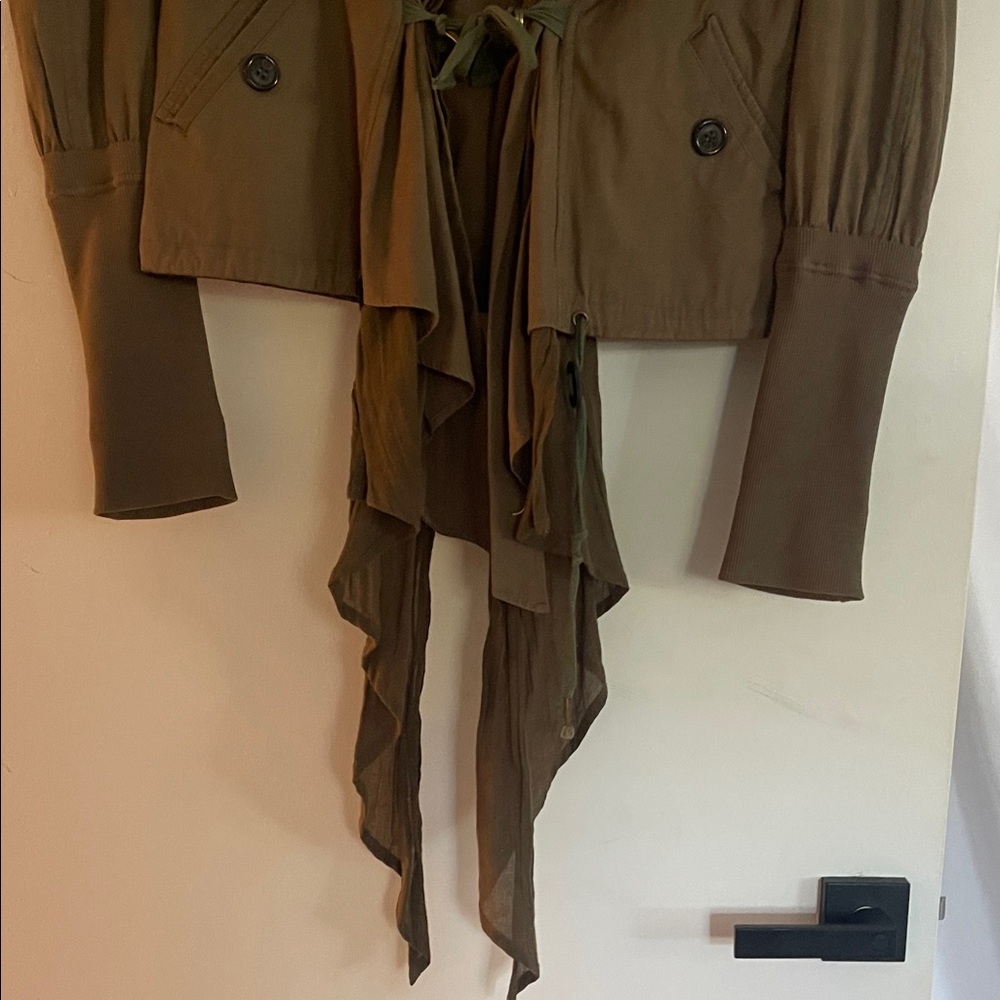 Elegant Brown Draped Short Trench Coat - Picture 9 of 10